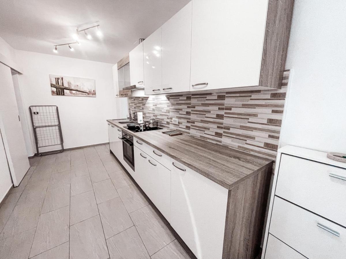 Riad Apartments Zgornje Skofije Екстериор снимка