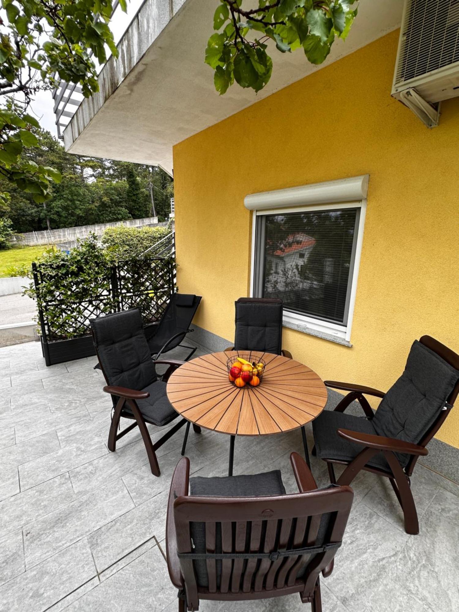 Riad Apartments Zgornje Skofije Екстериор снимка